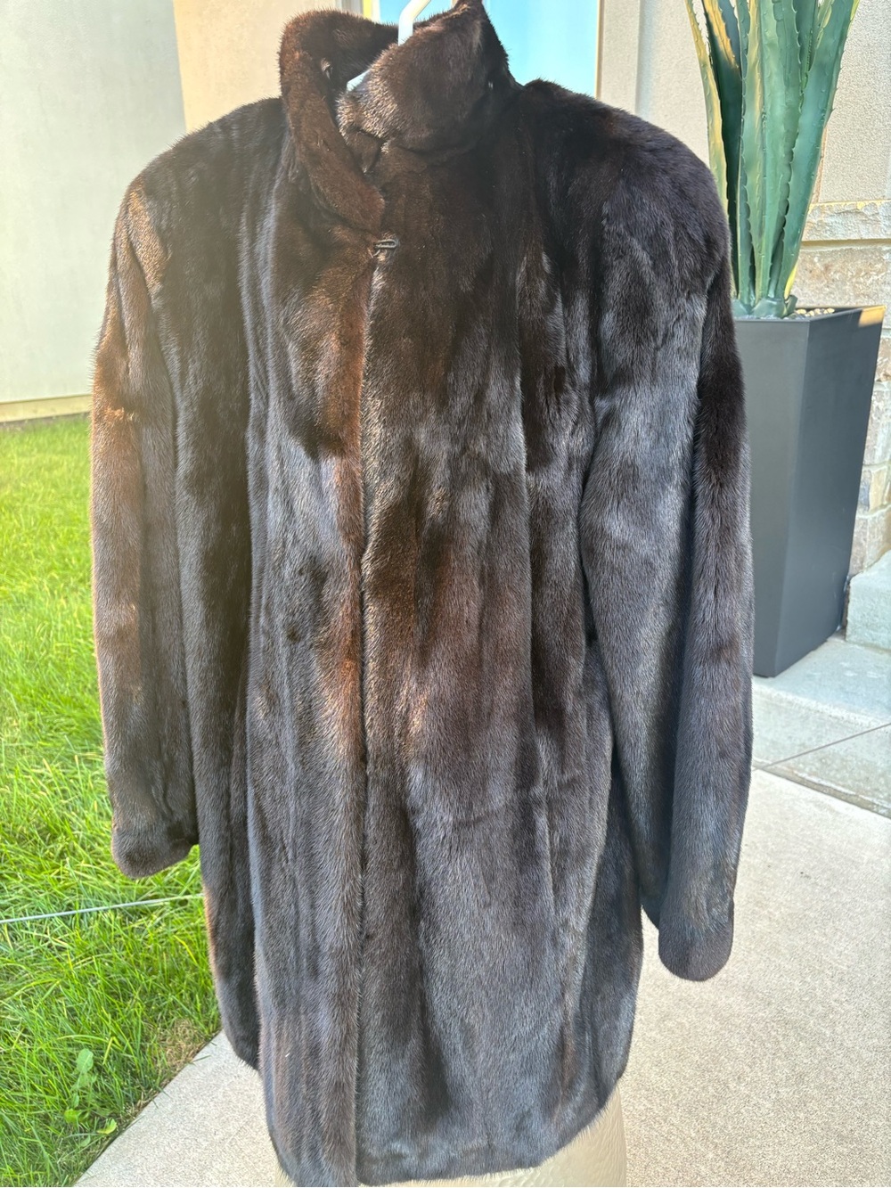 Vintage 1990s size medium/large pristine for genuine mink coat jacket